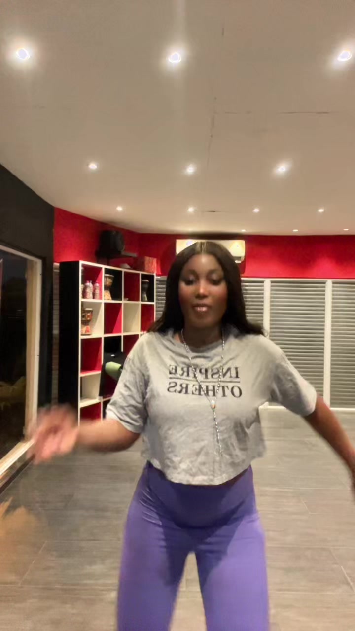 @Christelle Miller💜🇫🇷🇹🇬