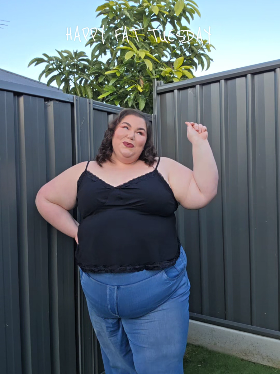 @Dee | Ur Plus Size Bestie 💖✨️
