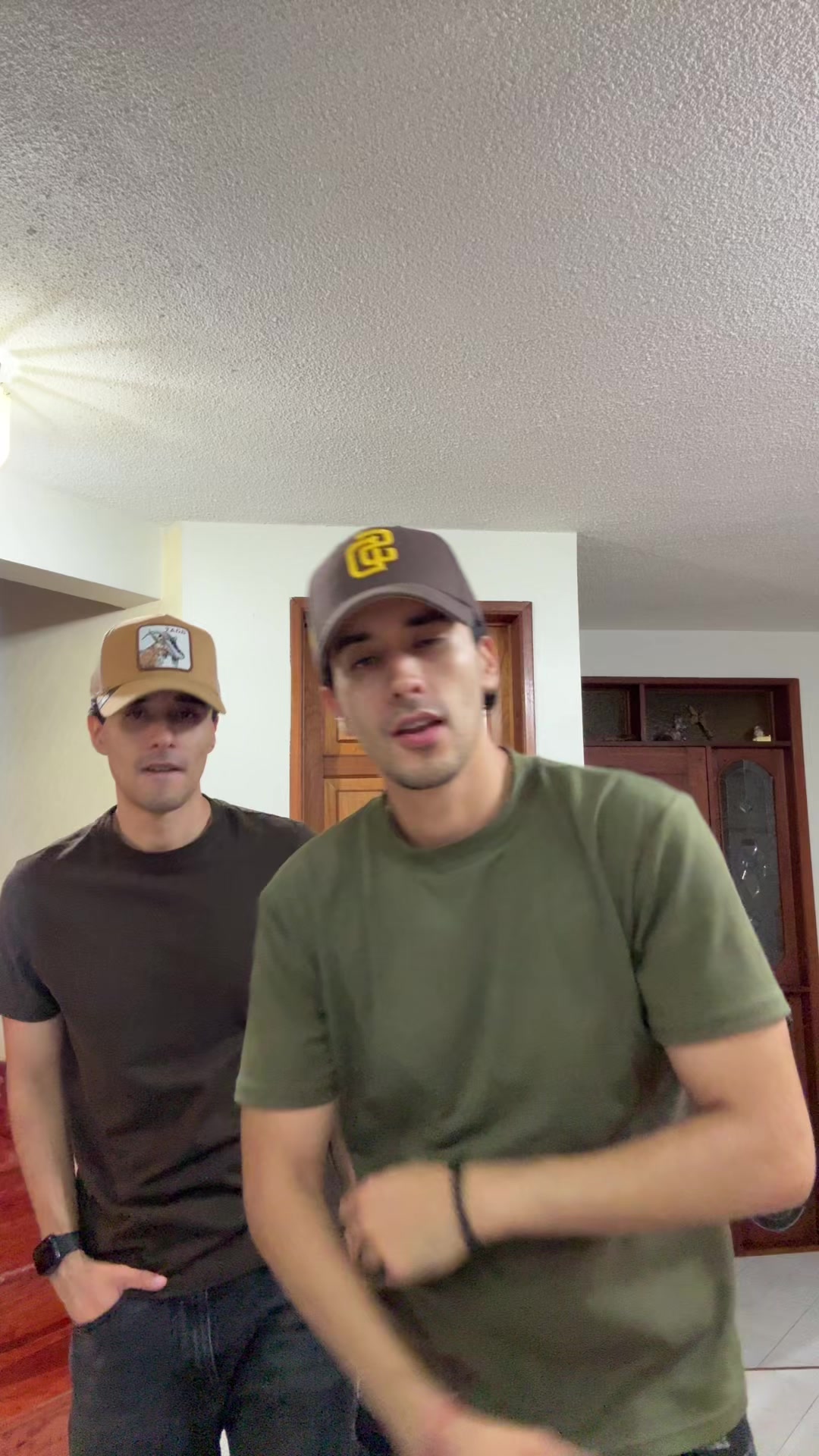 @Zavaleta