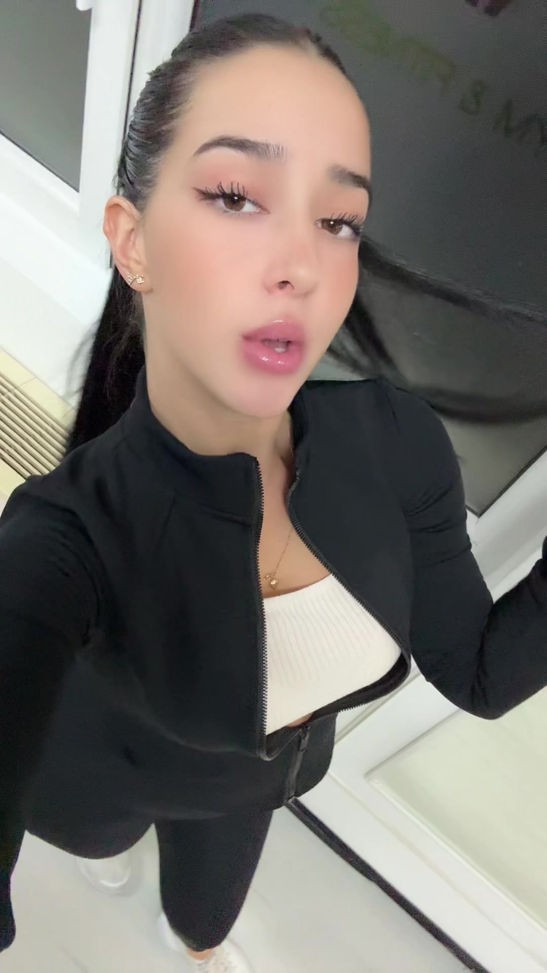 @Tina