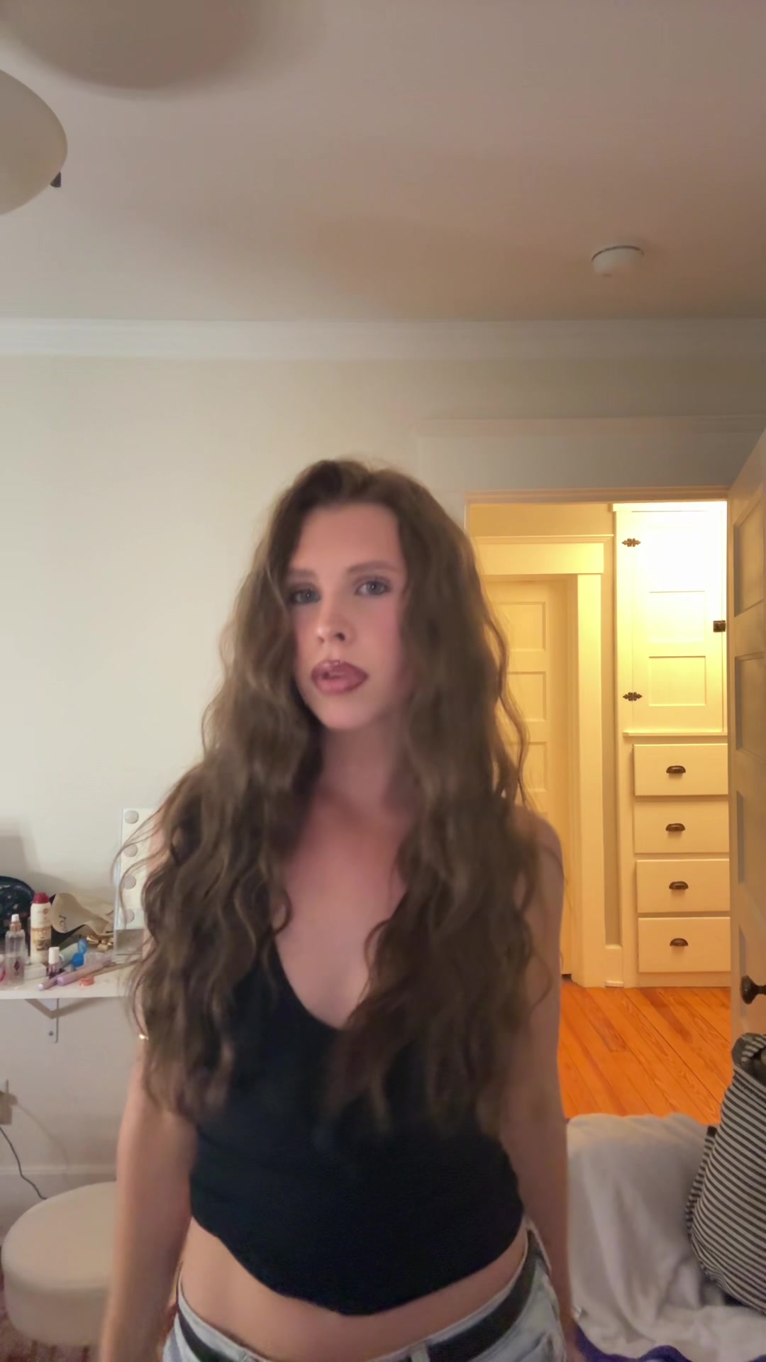 @bella