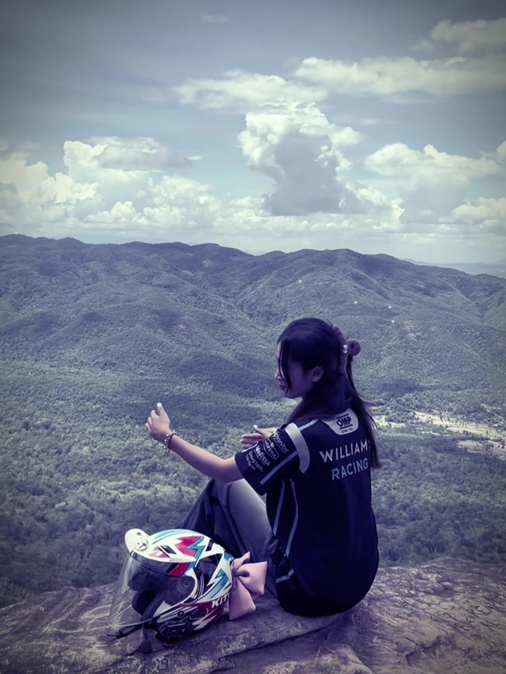 @G 🌈