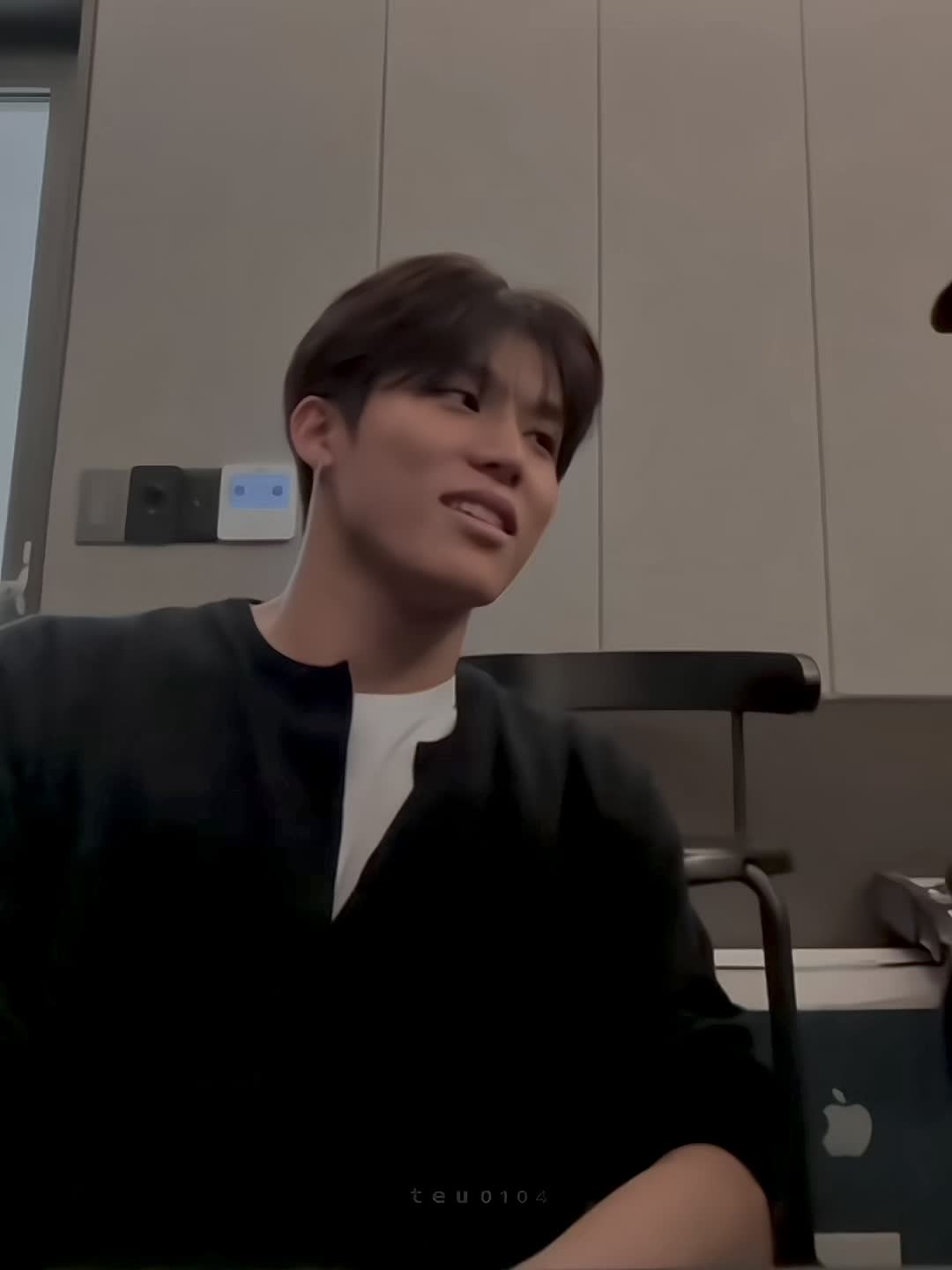 @만자