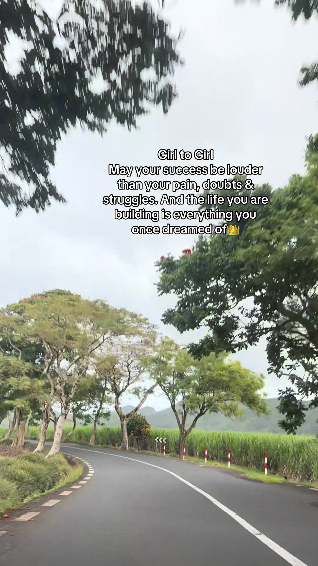 @Esha👑
