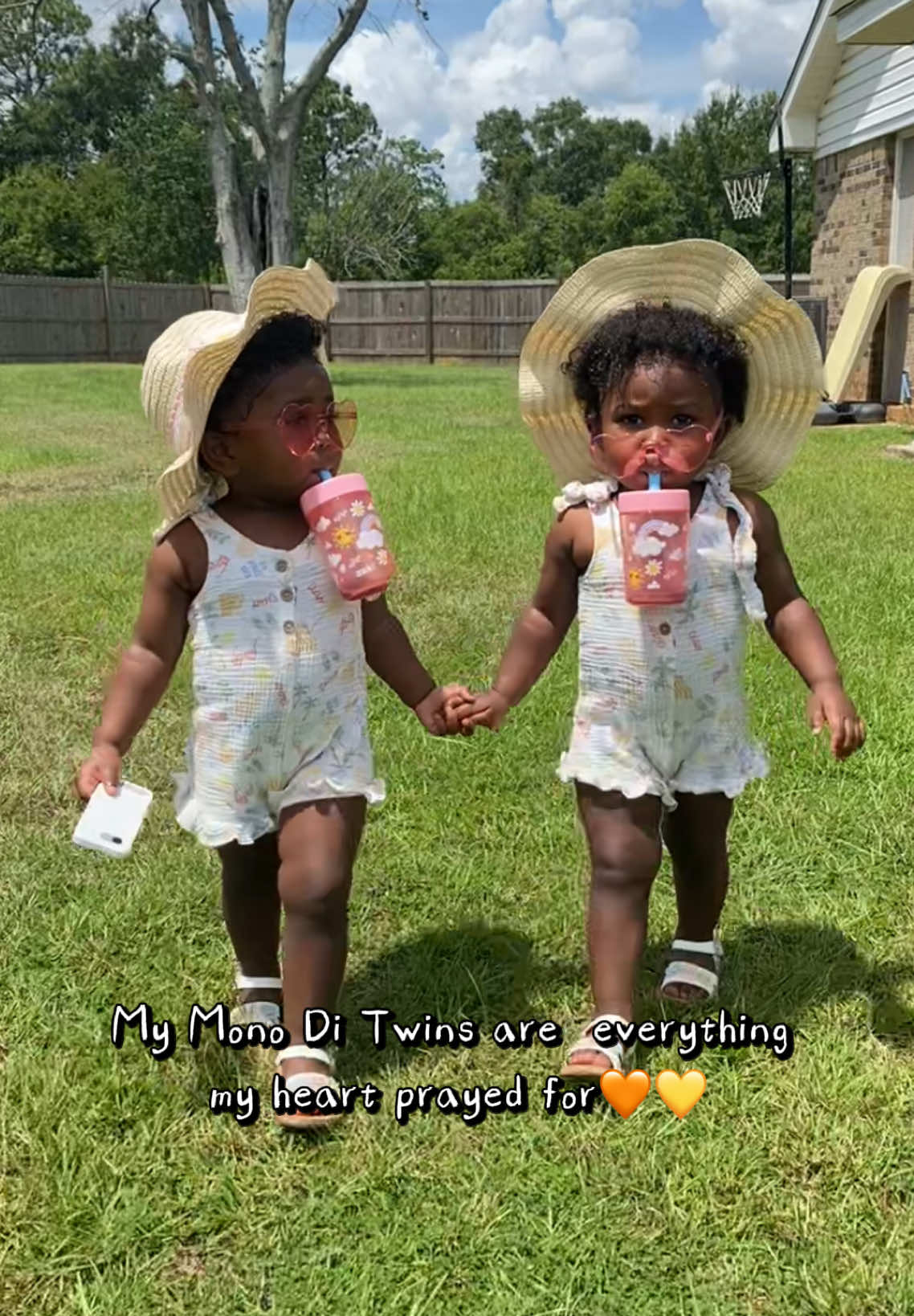 @twintasticpartyofsix