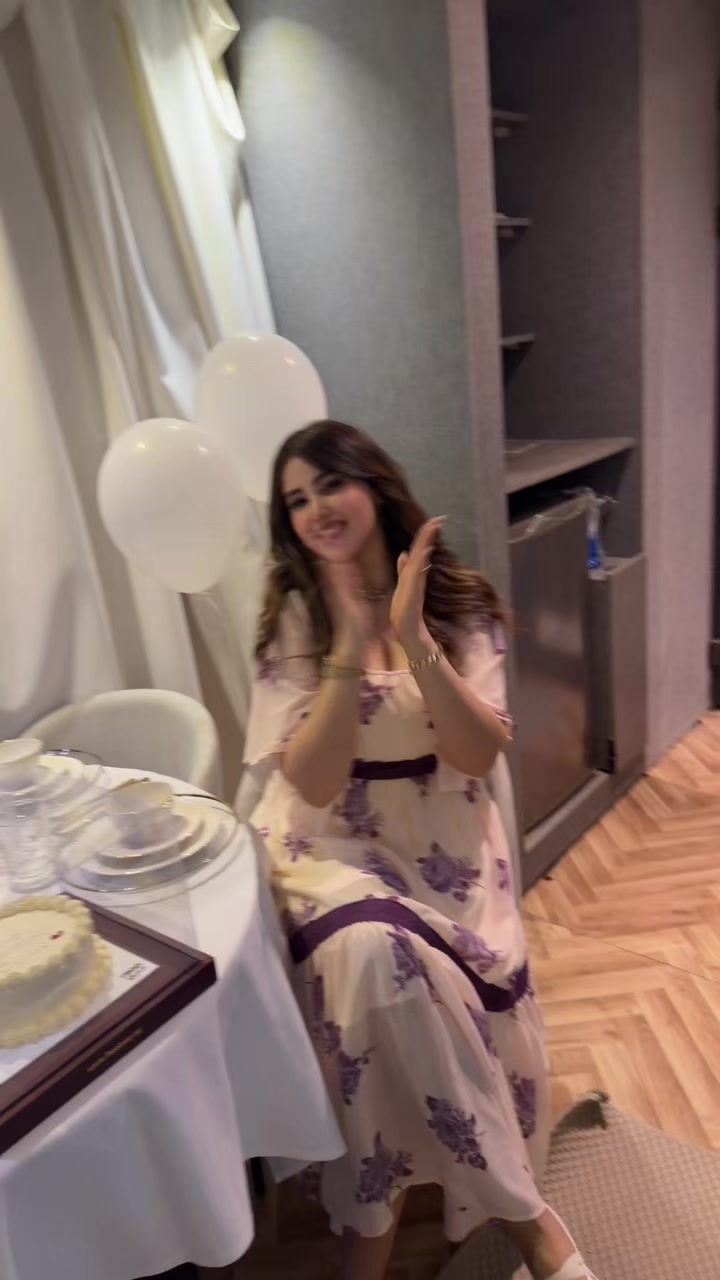 @زينب🇲🇦