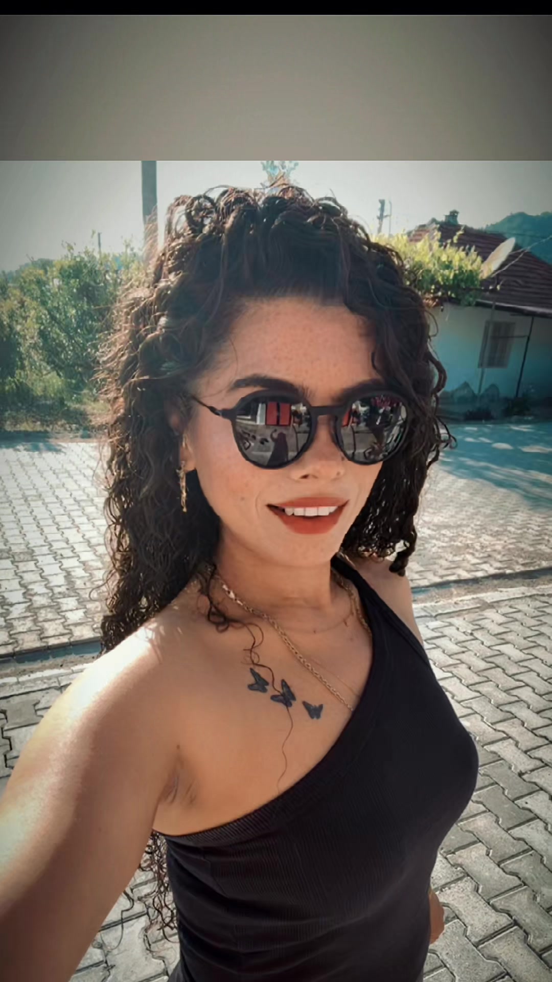 @ozlemm888
