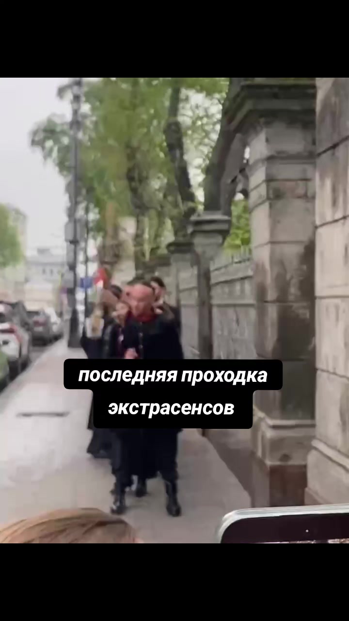 @дилаурентис