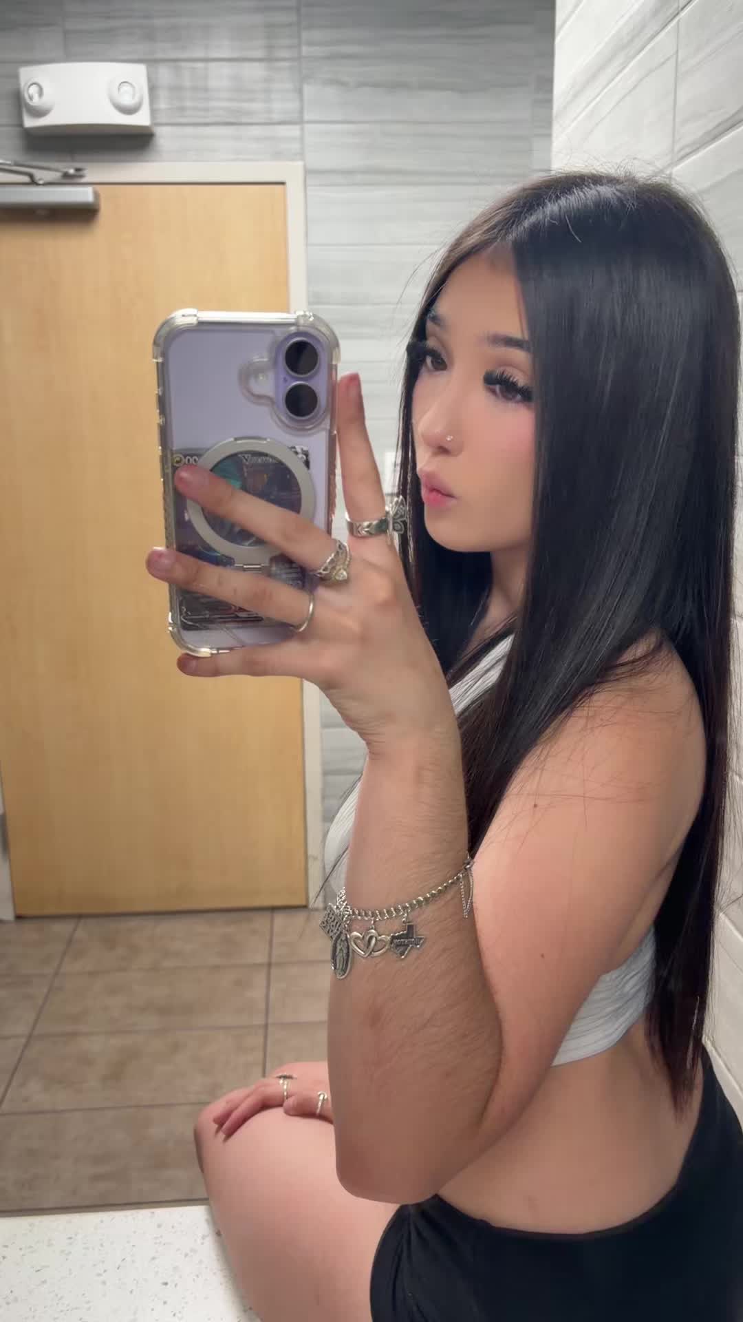 @Yoly