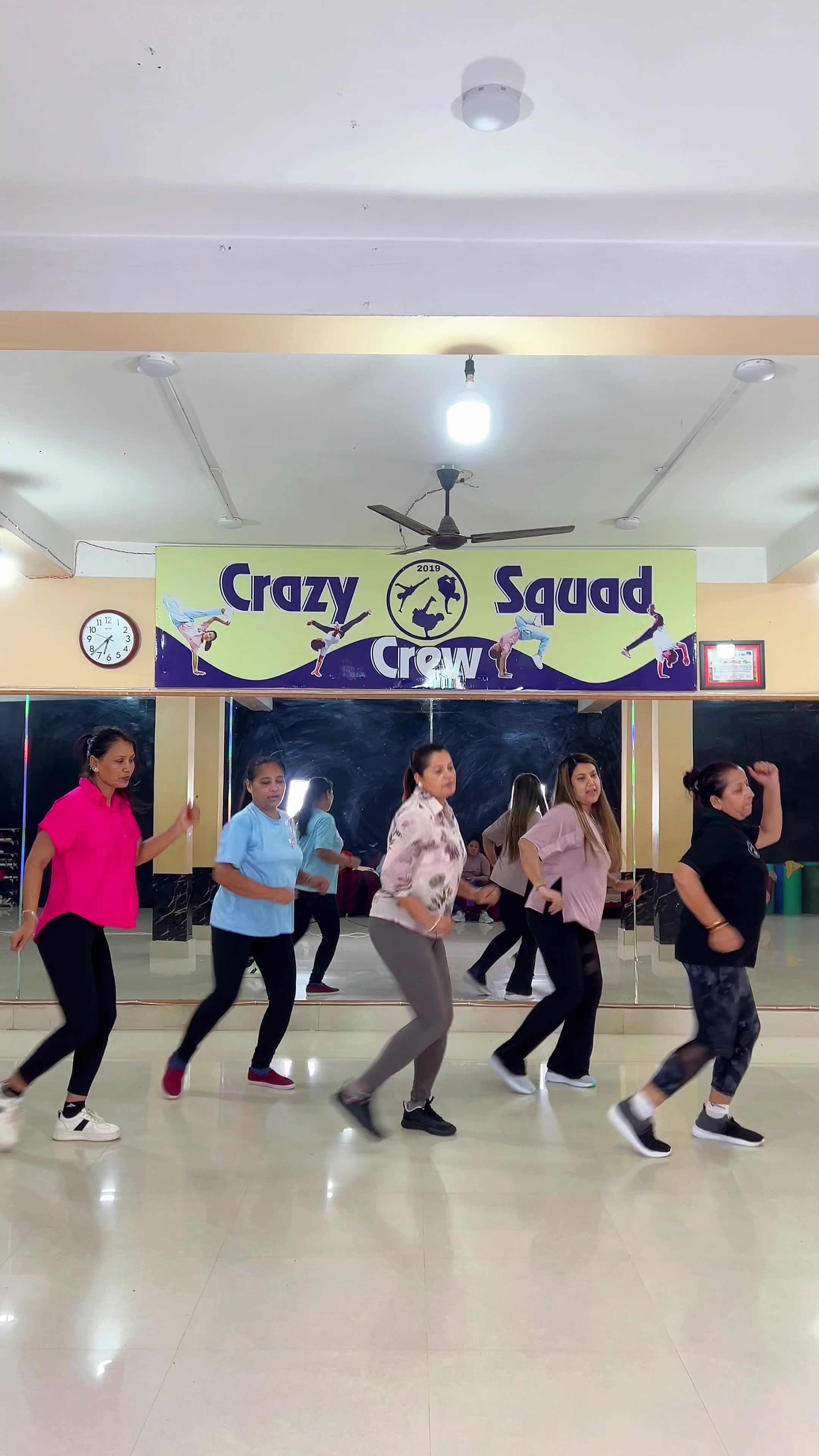@Crazy Squad Crew