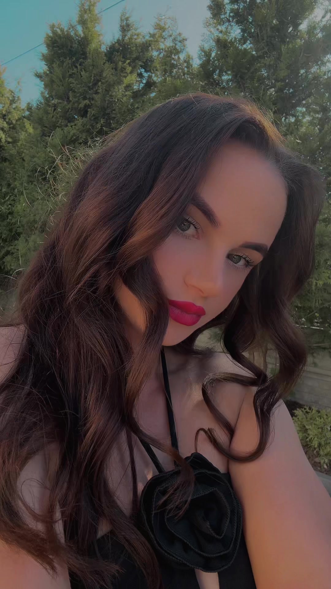 @_vikiii.d