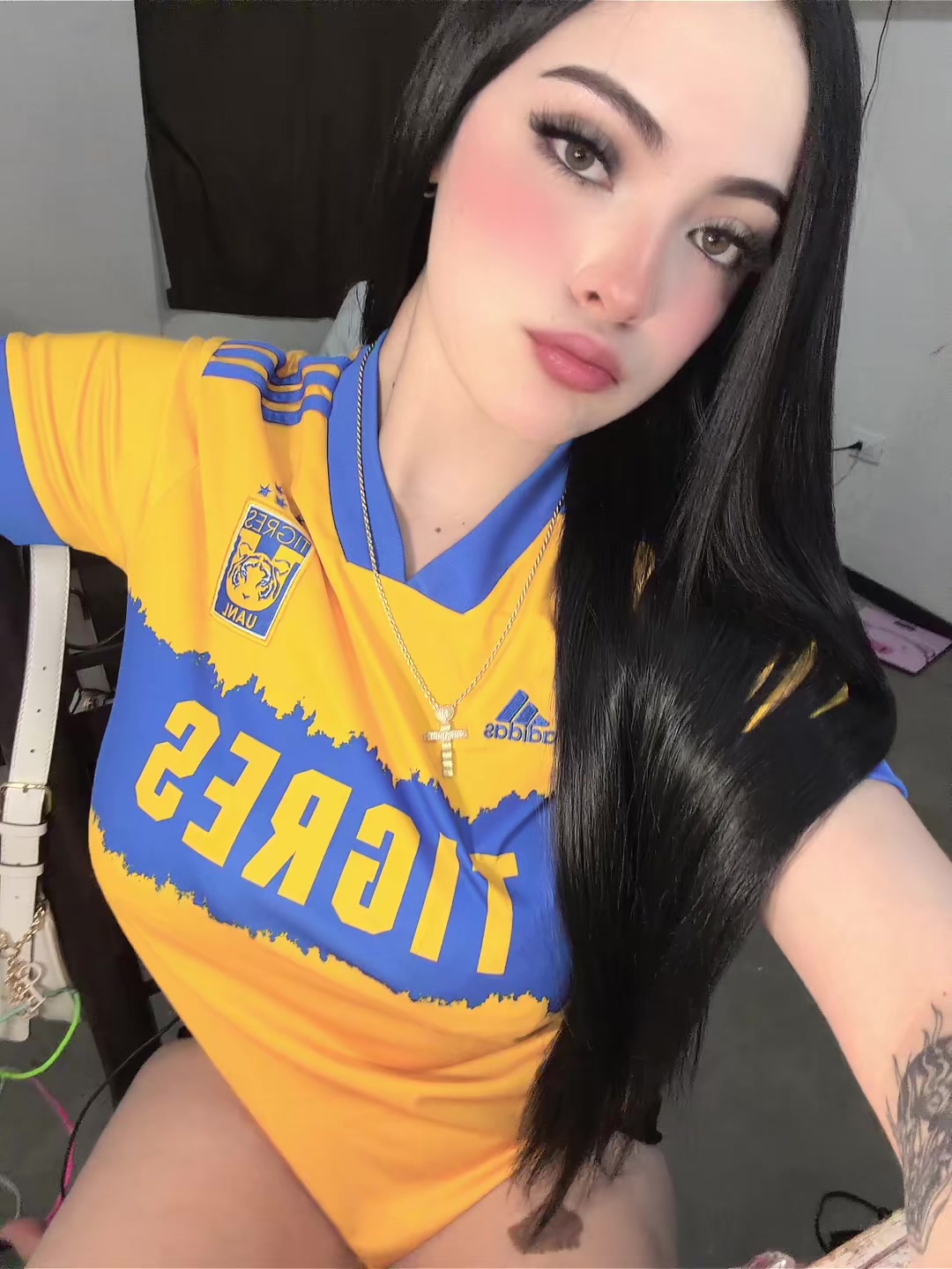 @Valery González