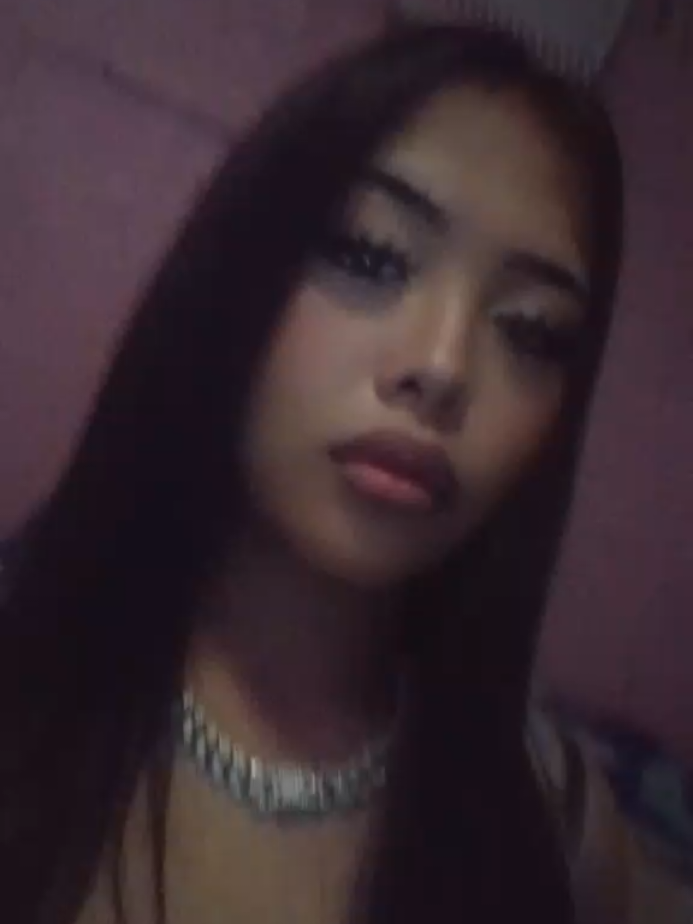 @everybodycallsmebratzbaddiest