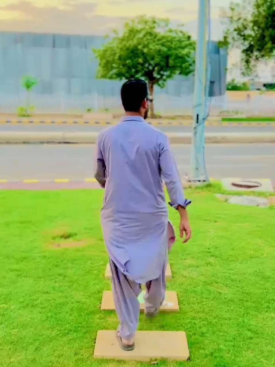@Razdar_Khan