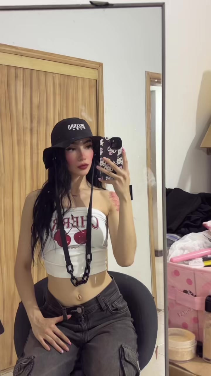 @Zo&eacute; D&rsquo; numades 🥢🍬