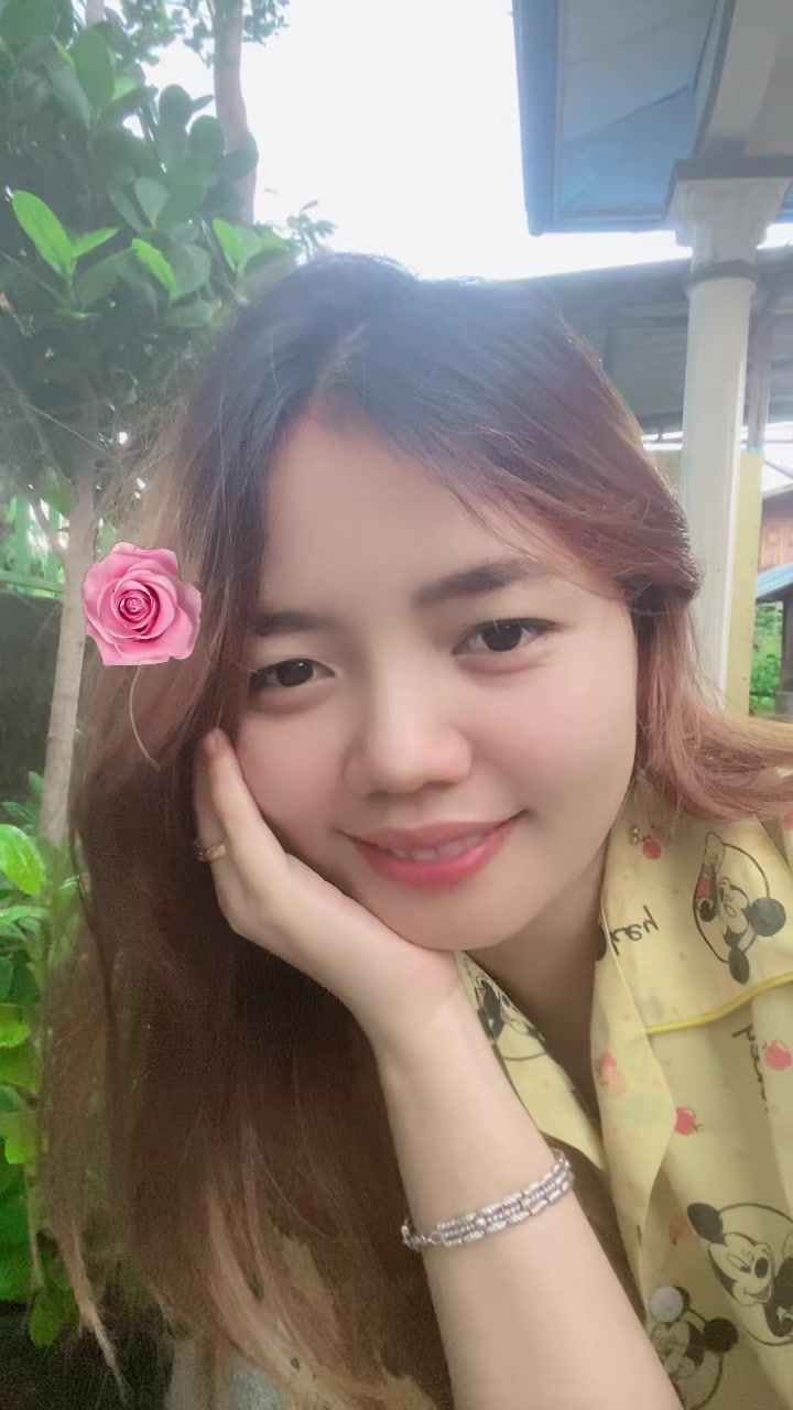 @Shwe Store & Floral Service