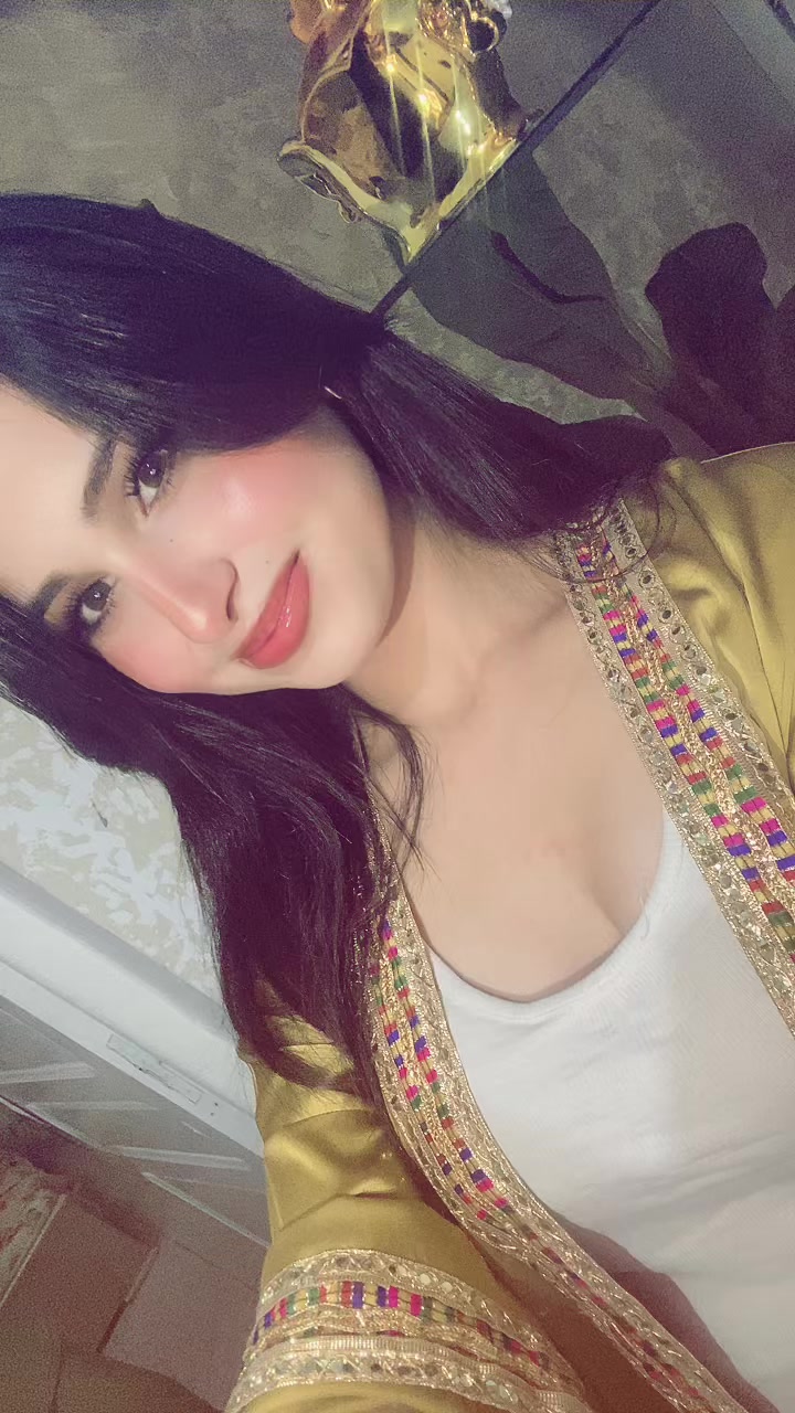 @farah mallouli