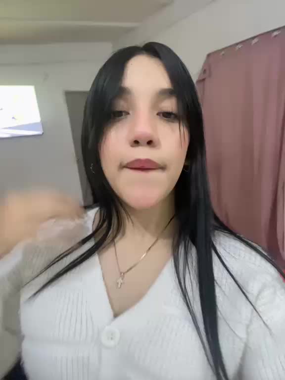 @naomi_ Sofia