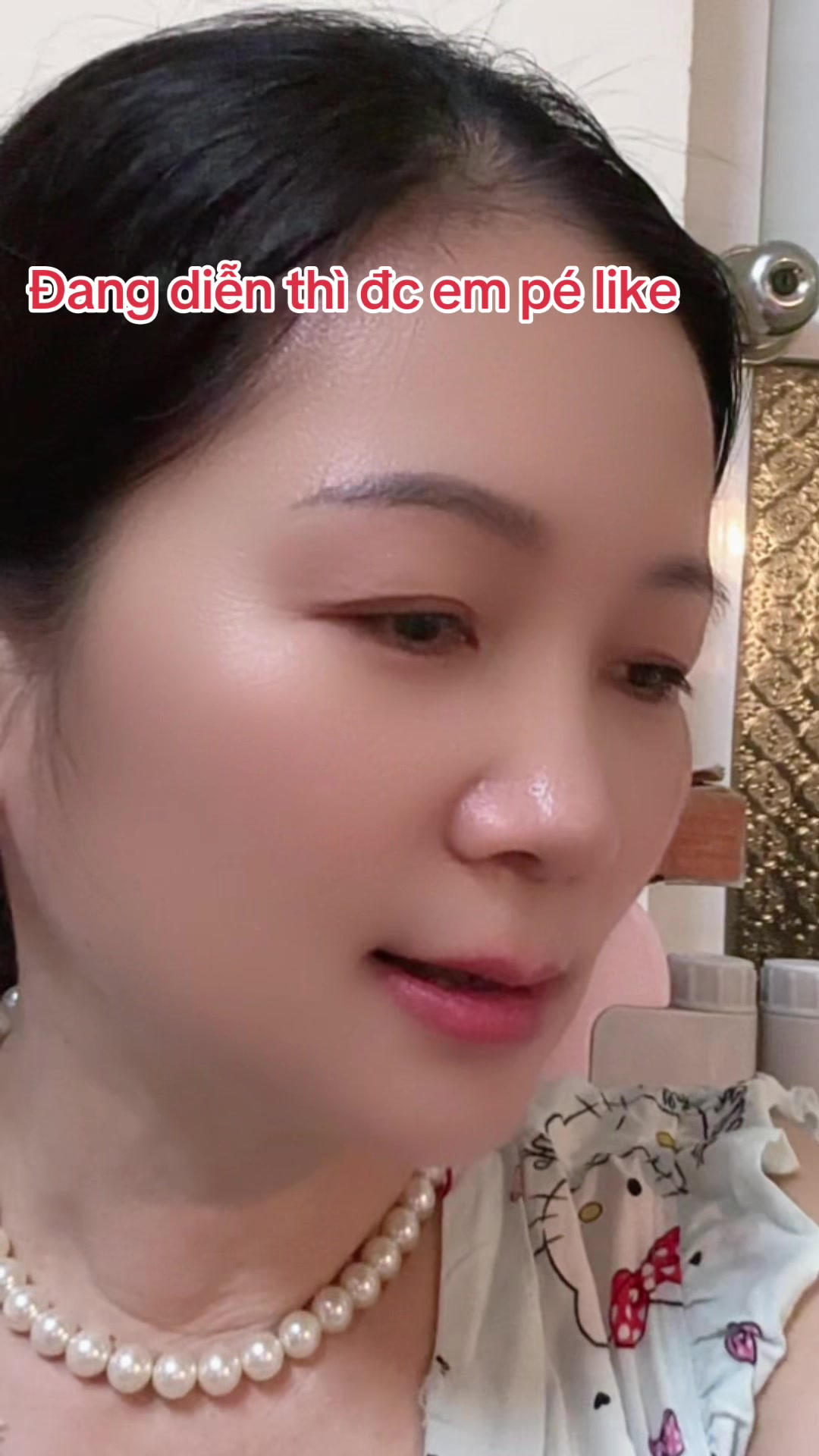 @Hoa s&uacute;n ( nh&iacute; nhố)