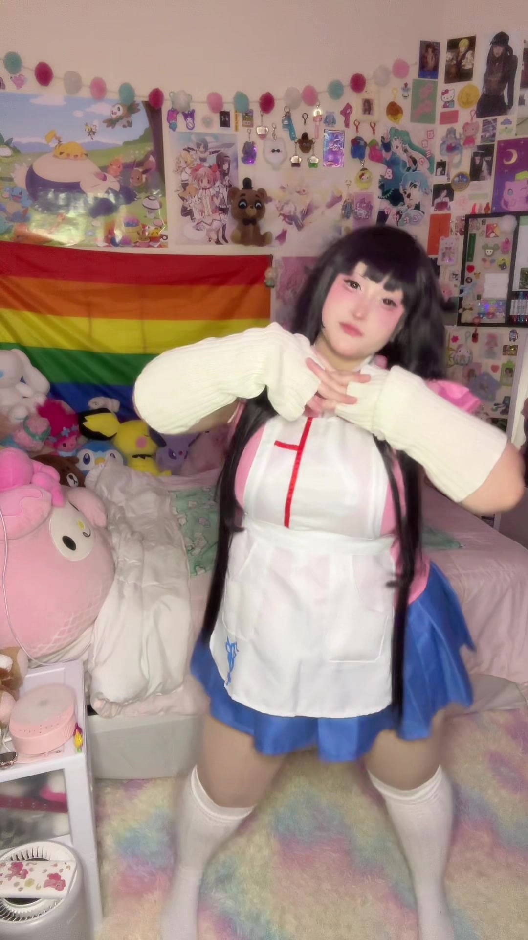 @\( &acute; ▽ ` )/ ☆彡