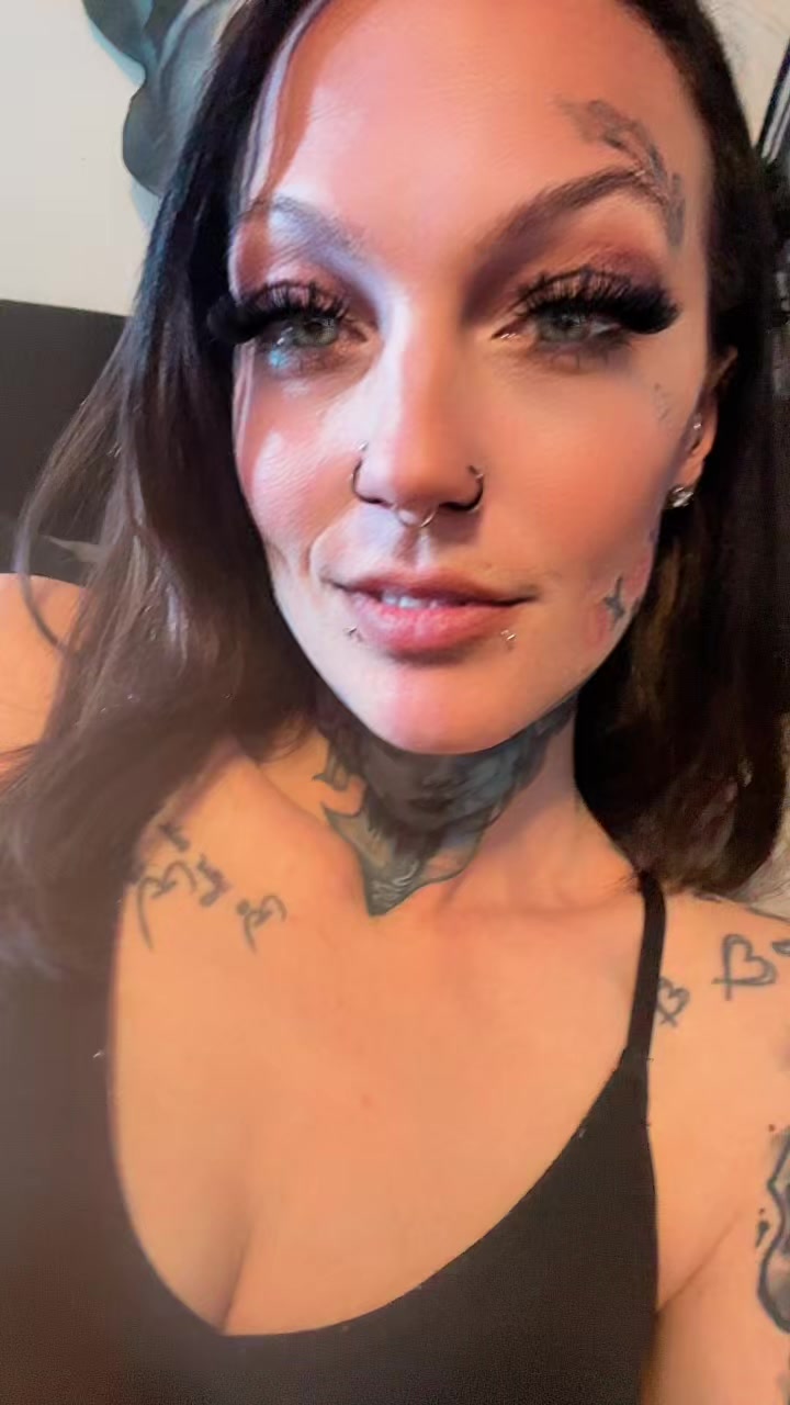 @CupcakeZ🧁