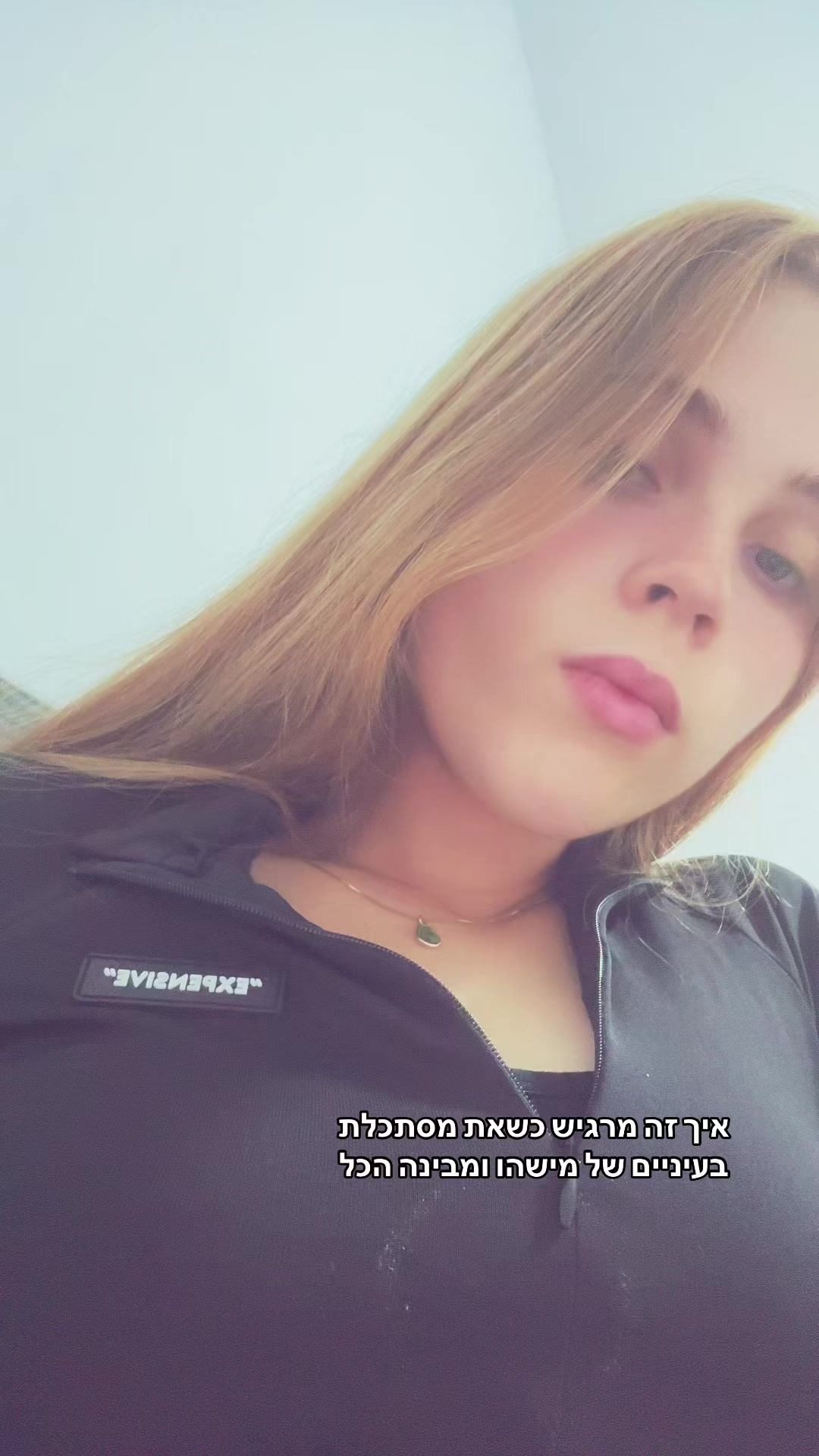 @):)