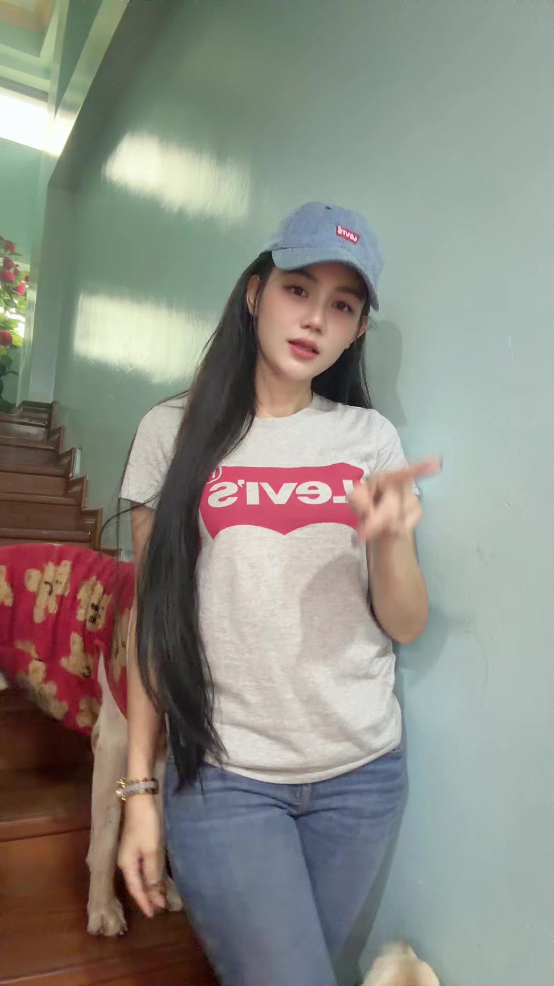 @htwehom