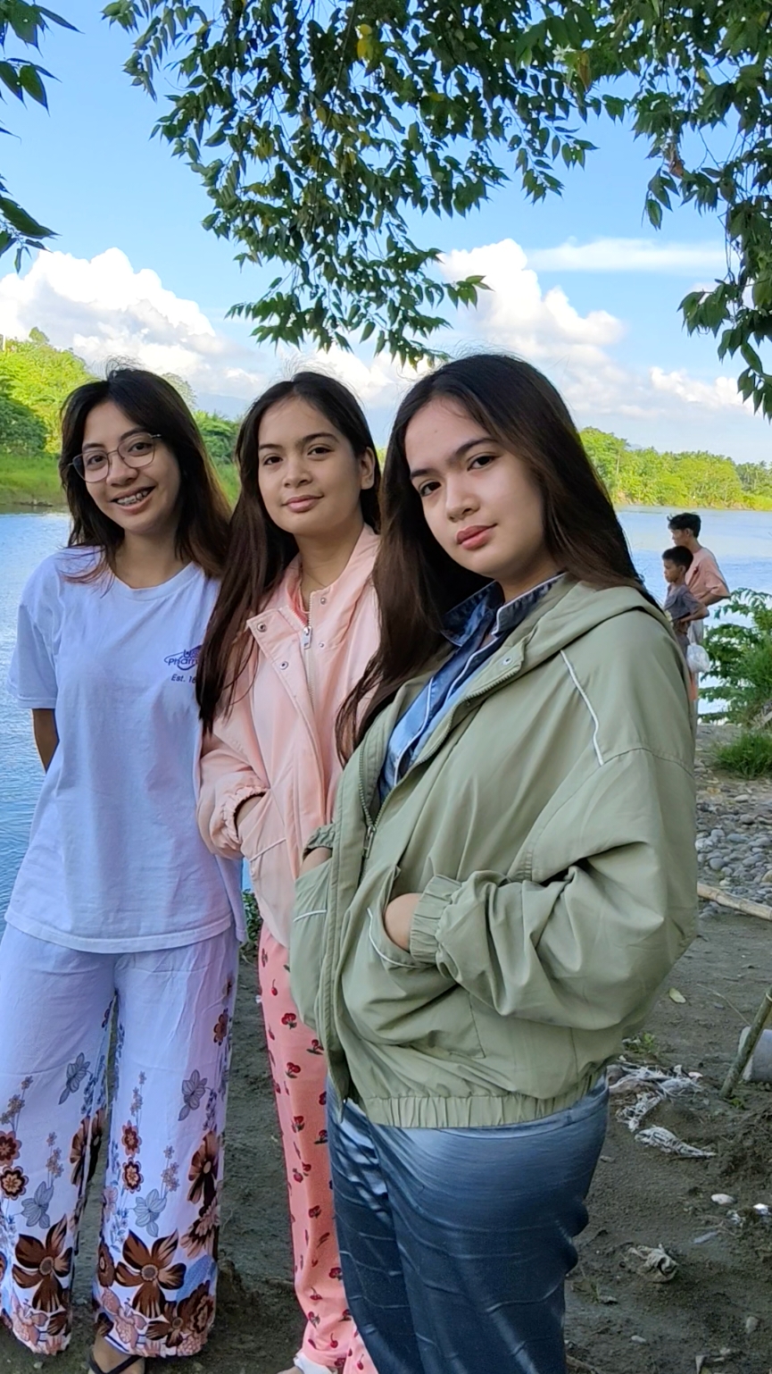 @Twinny Dannah Darlene
