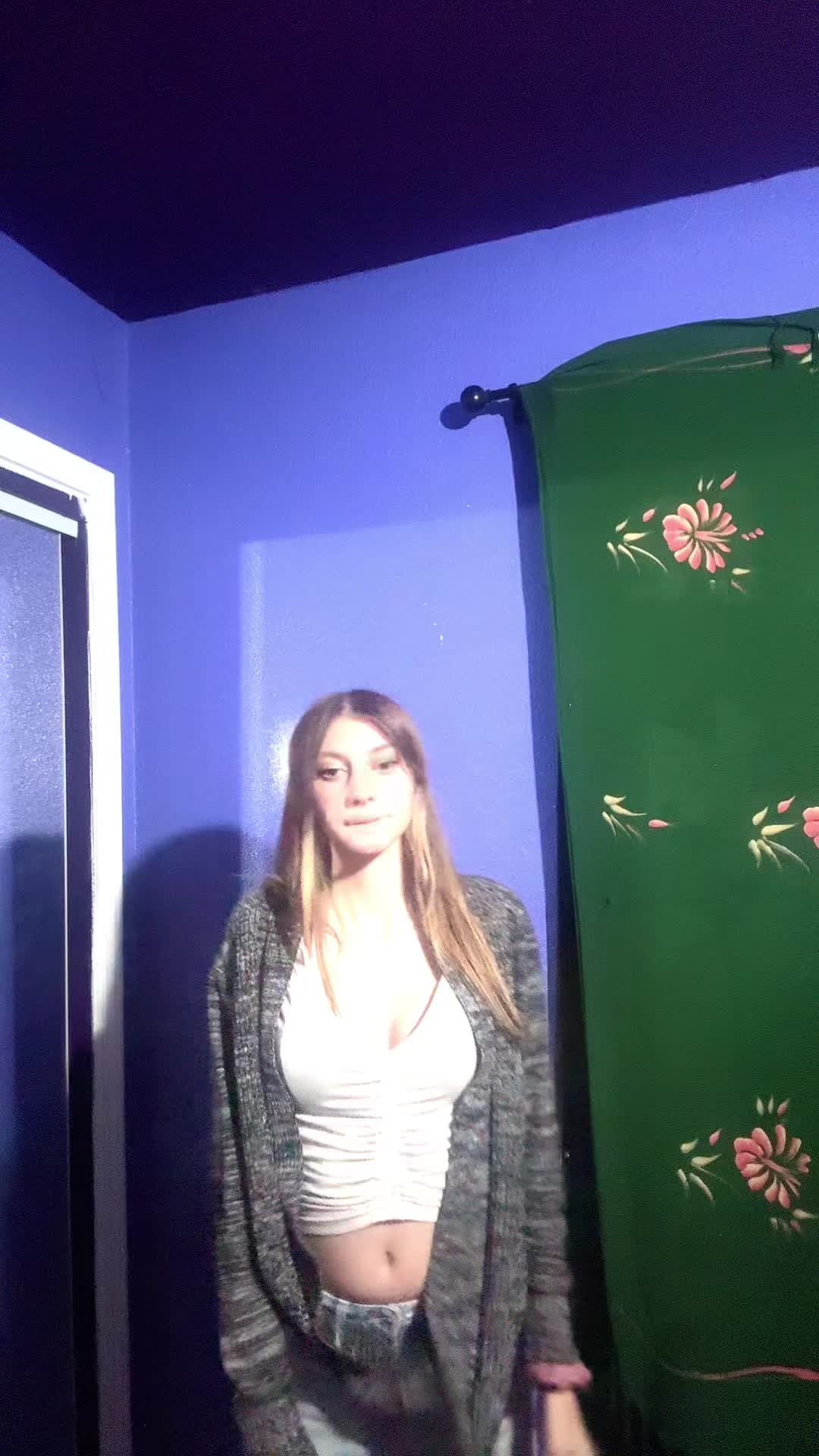 @pr3ttyface.shy_209