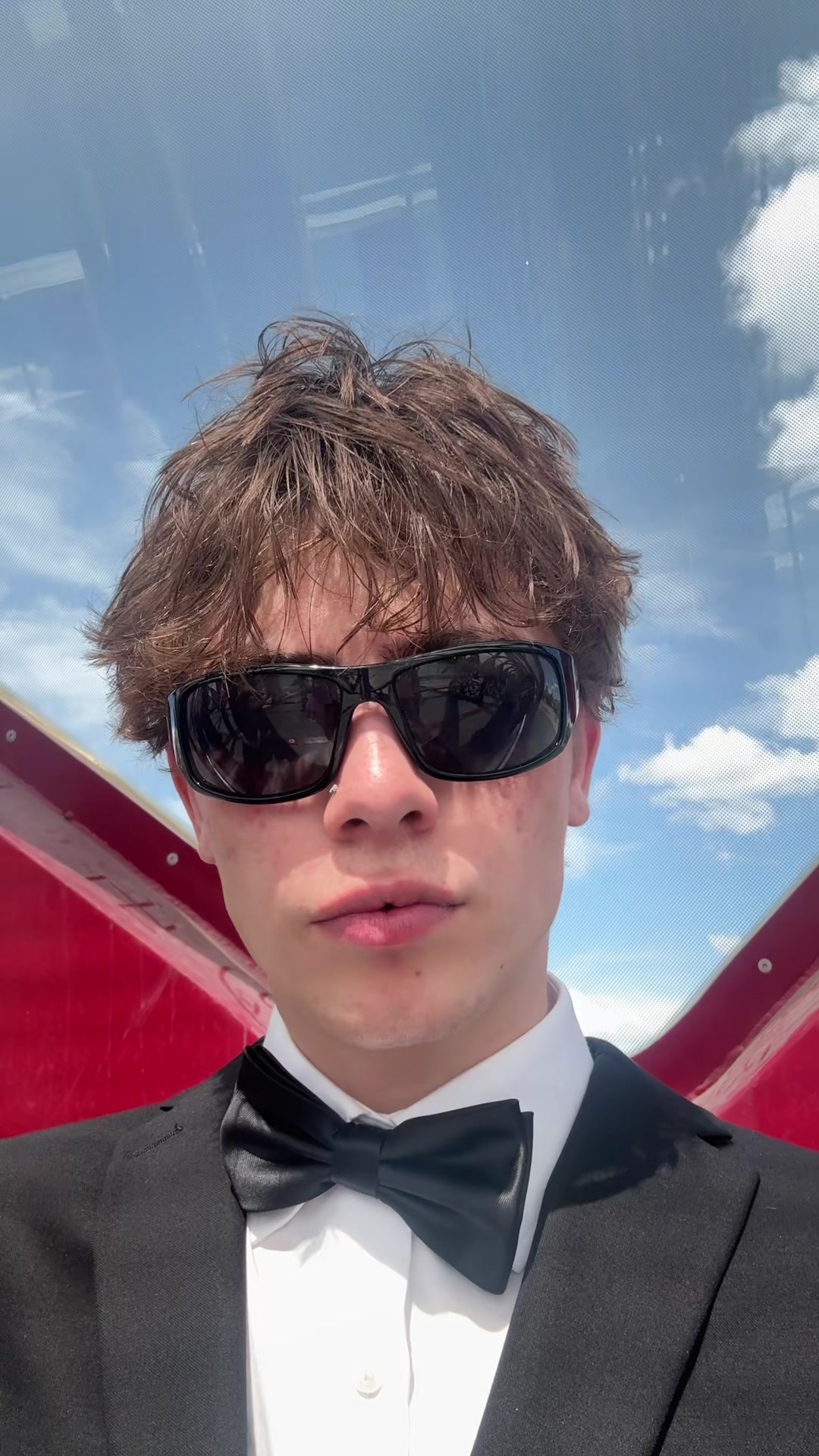 @︎