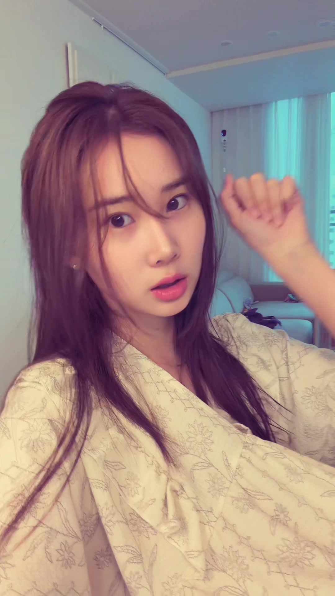 @더비니