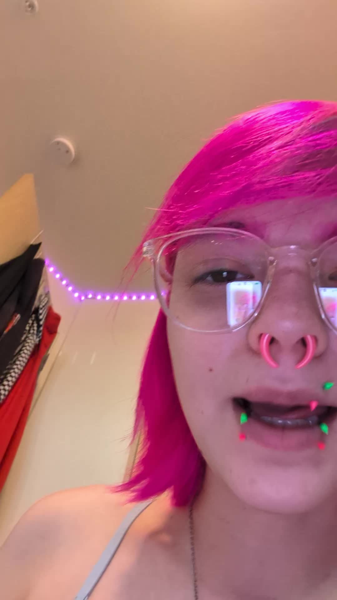 @𝕲𝖍𝖔𝖚𝖑𝖘𝖔𝖓