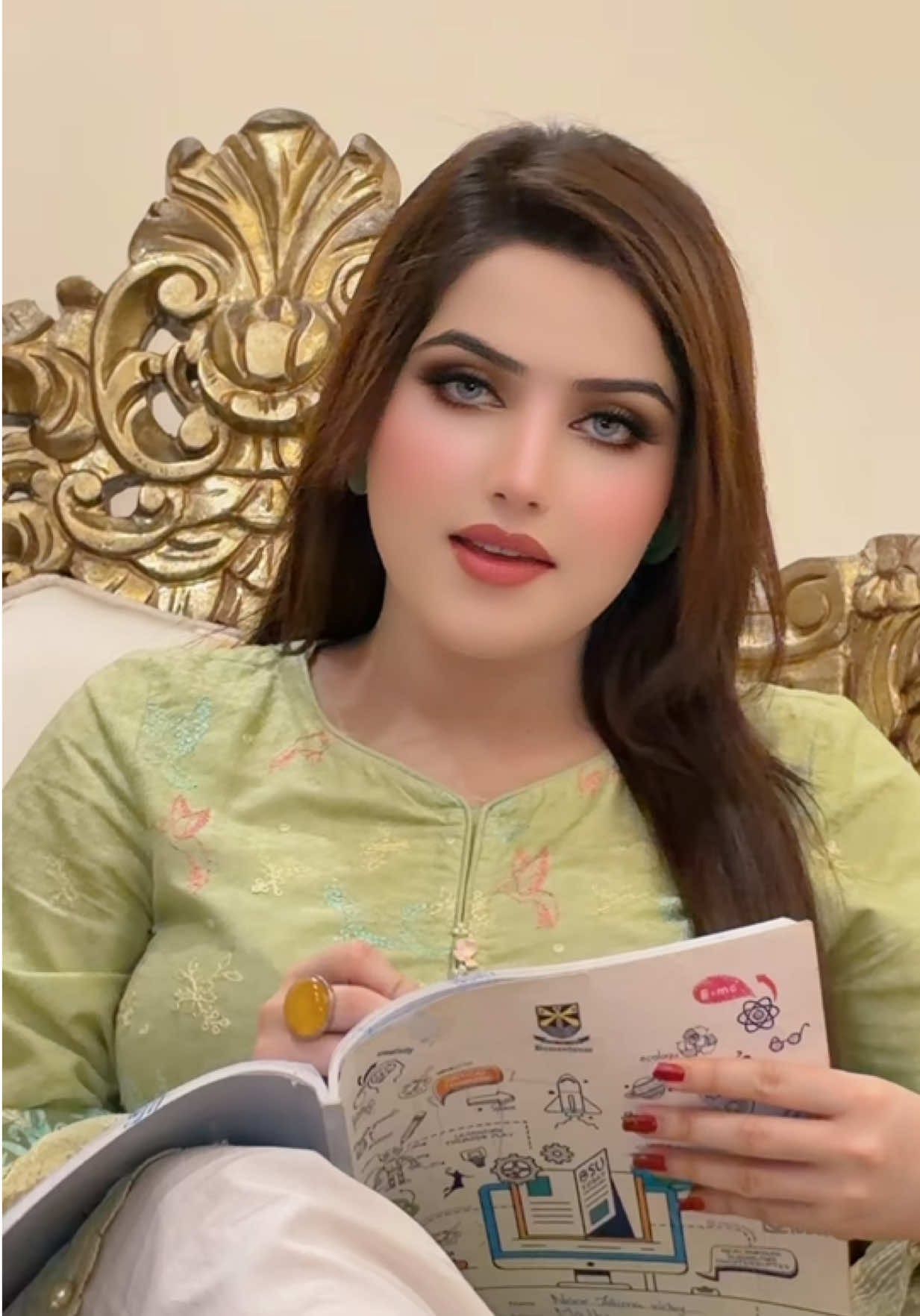 @🎀🎀Nisha Ali Khan🎀🎀