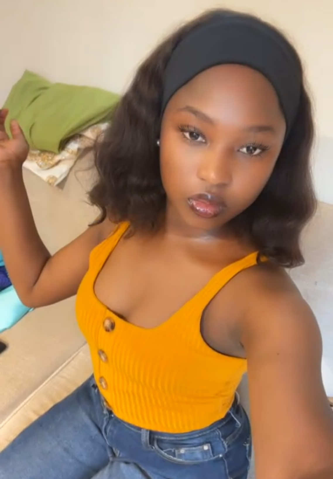 @Emelda 🦋🦋