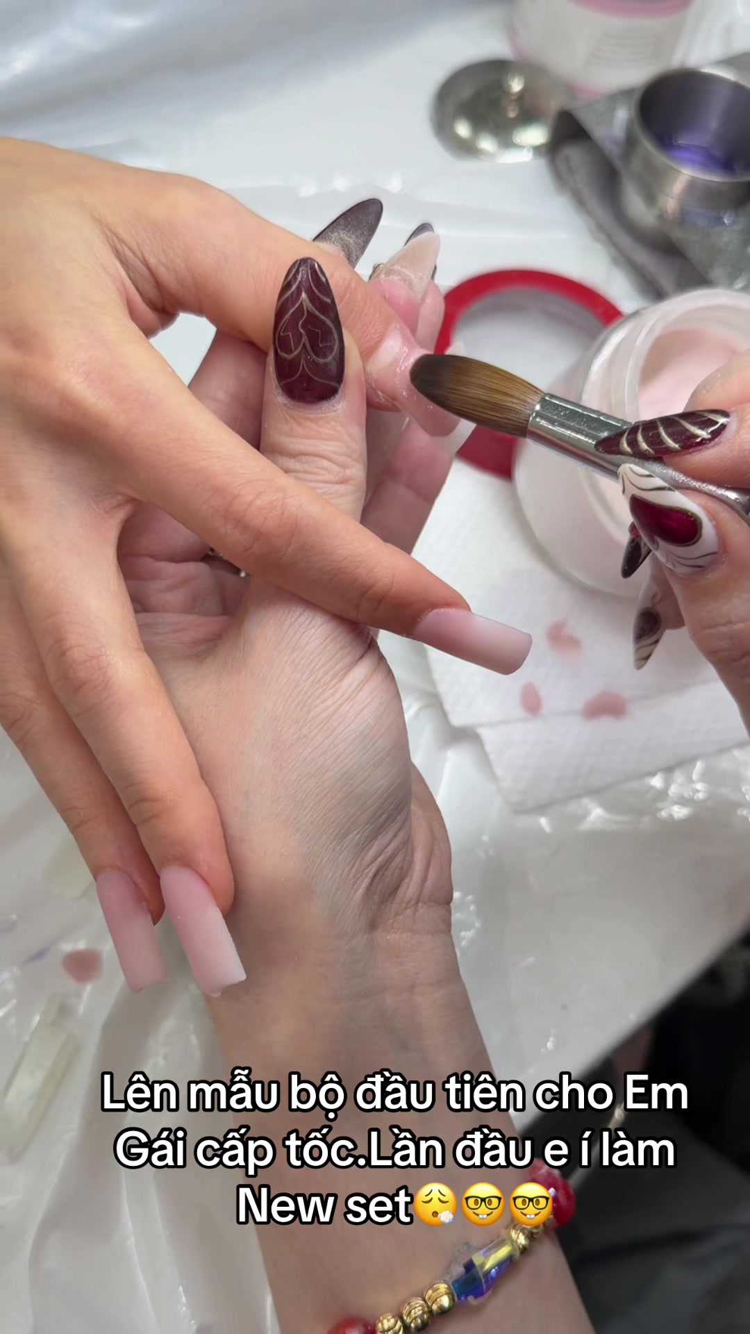 @KimmieNails🇻🇳&hearts;️🇨🇦Tấu H&agrave;i😜