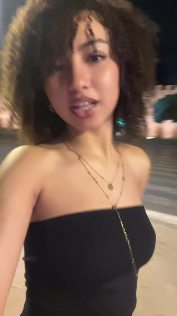 @Riri