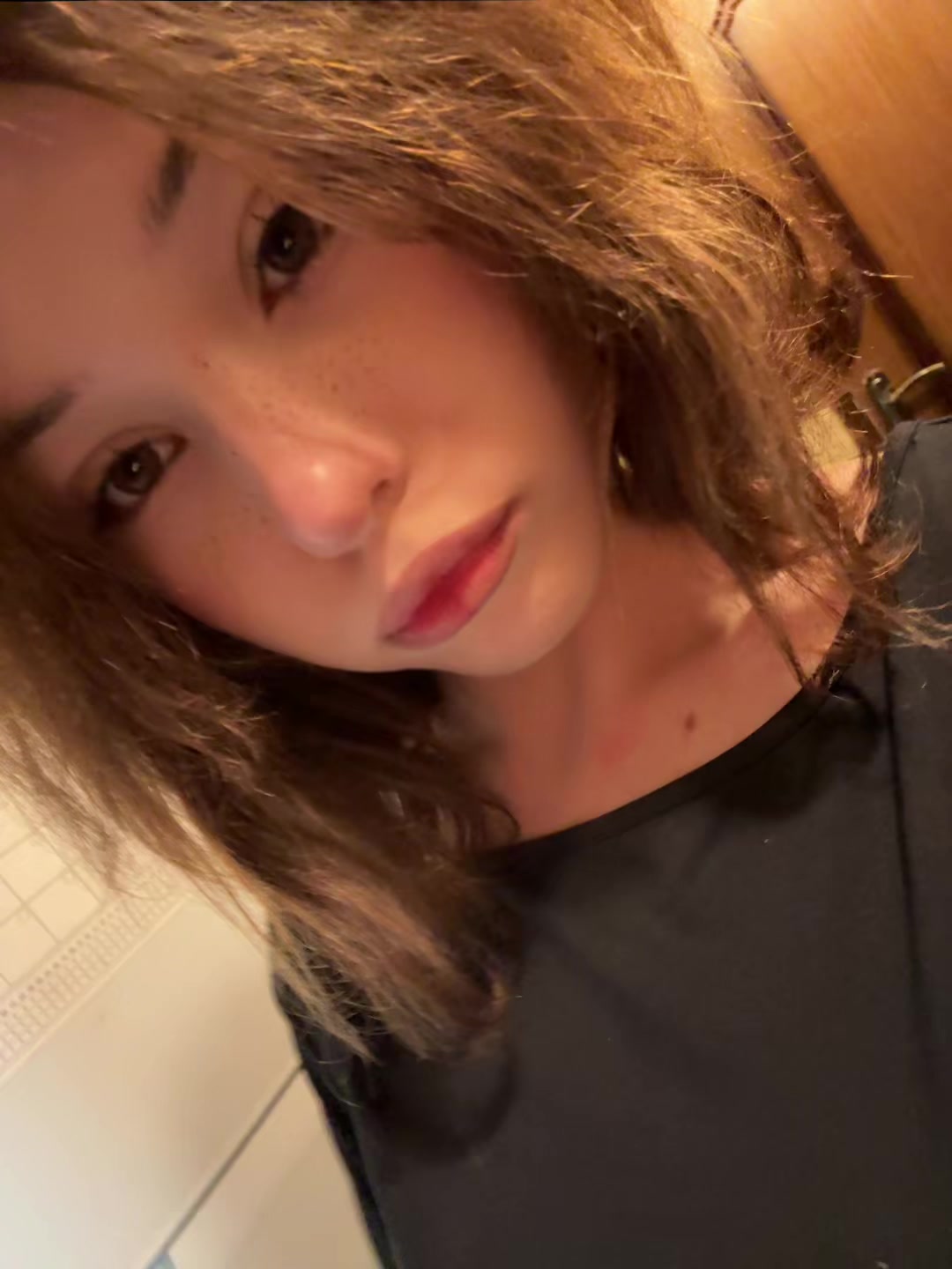 @👅