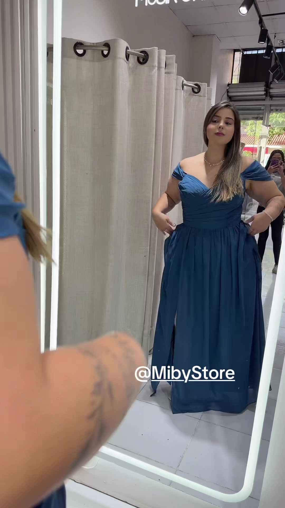 @MUSIKCHICBOUTIQUE