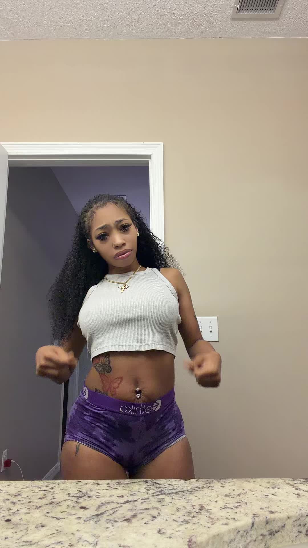 @ONLY1CHINA K. 👅