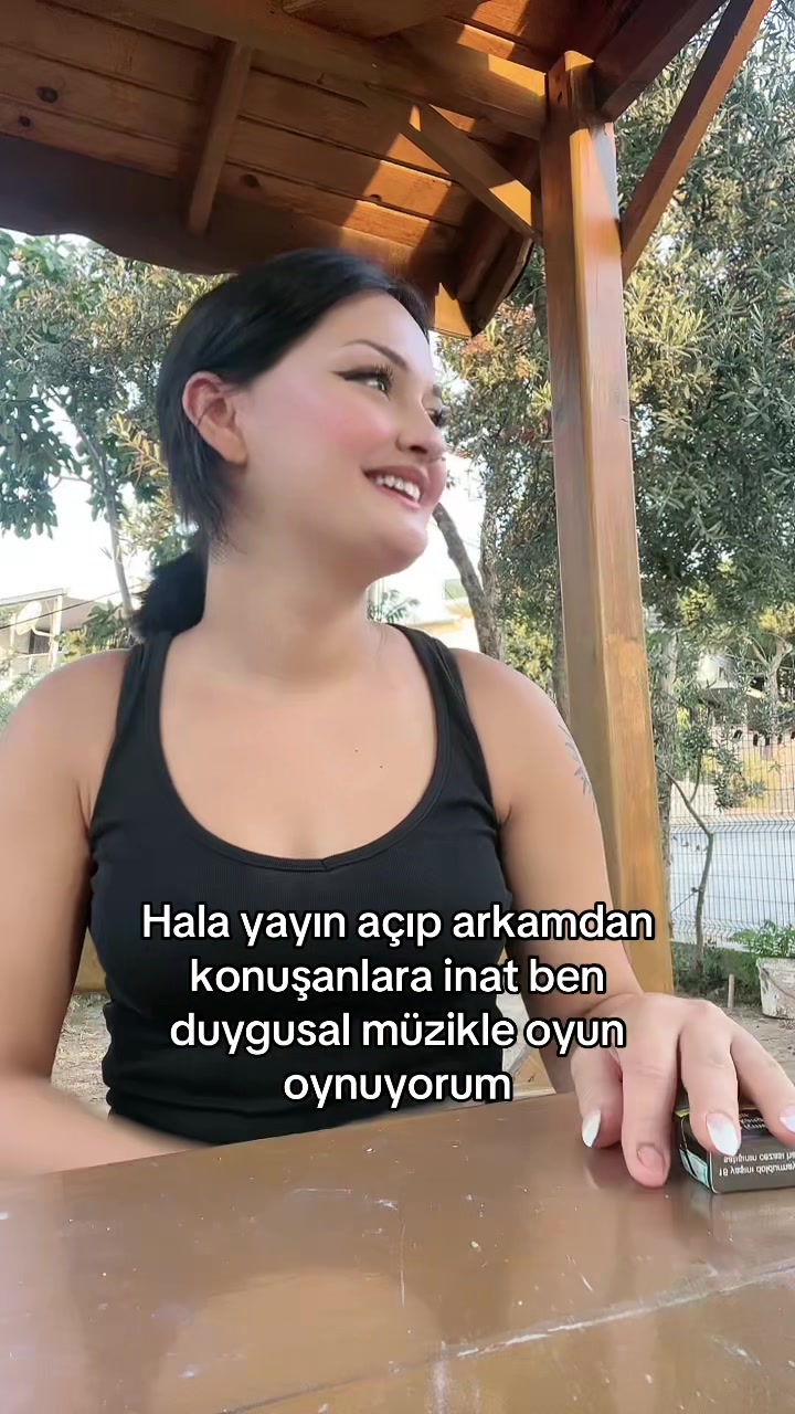 @Öyküsu😜