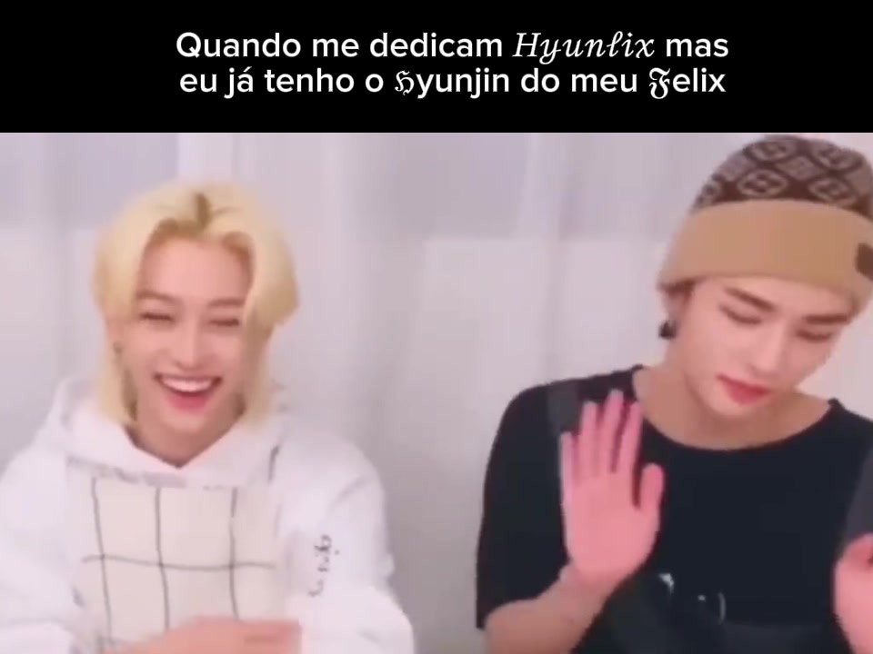 @Yᥙrι'🧟