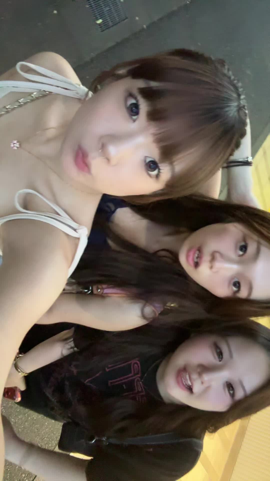 @ヒトミ