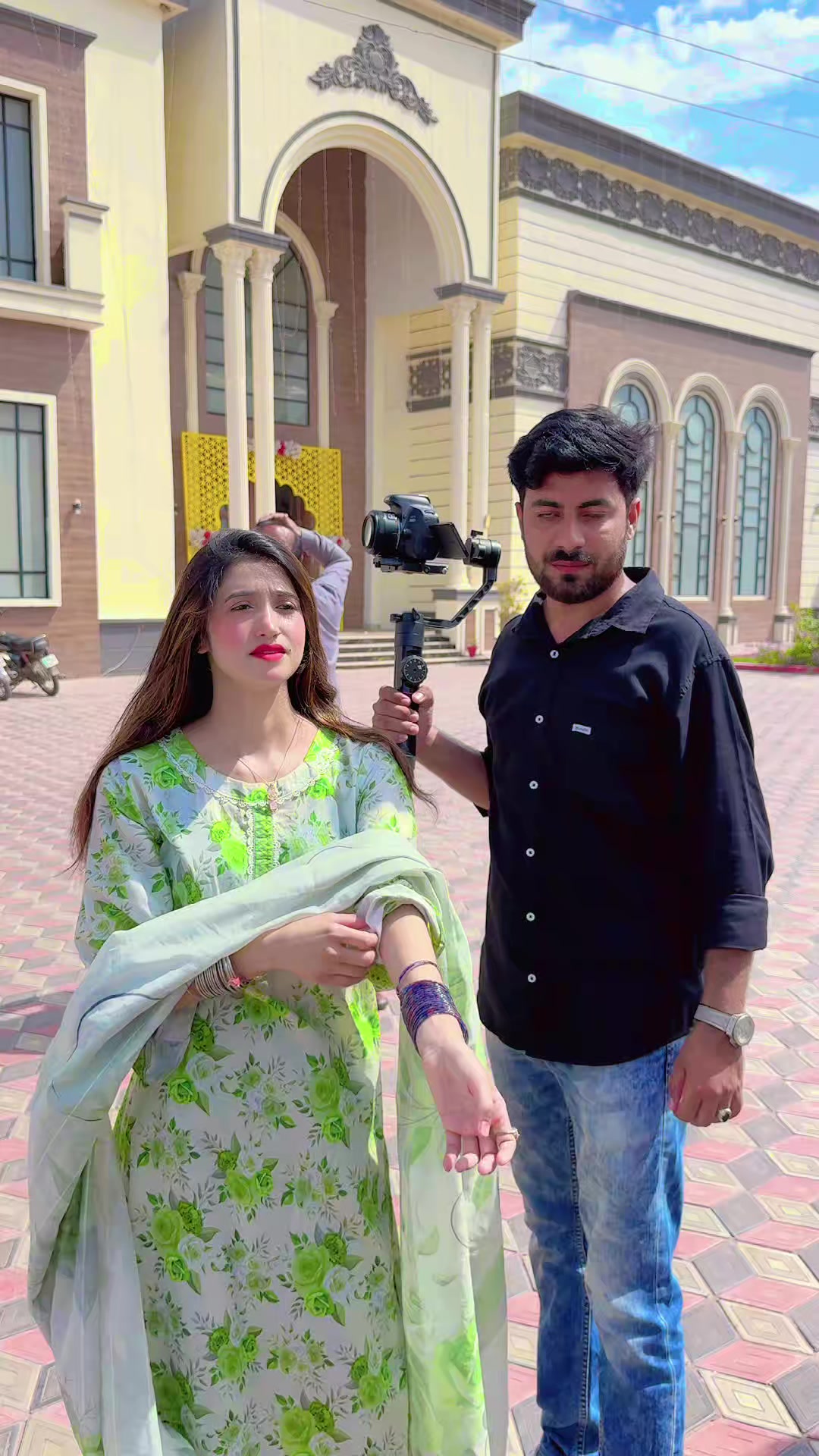 @👑عزیر~Pathan🤍🌼