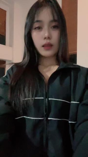 @xiaonia_