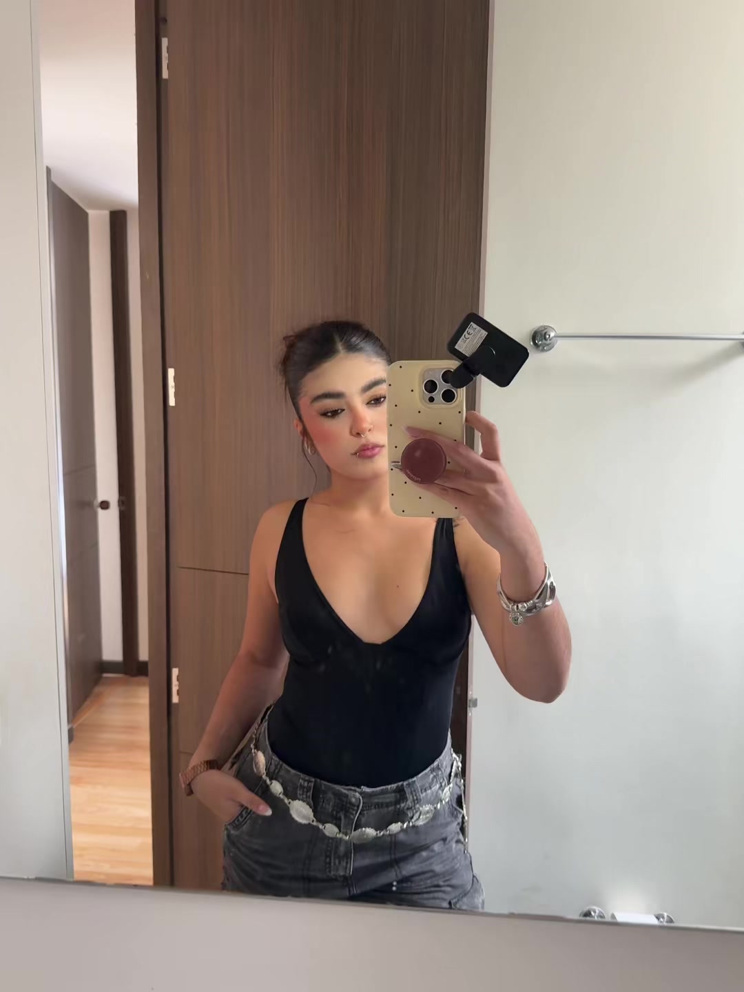@Lucianaxc