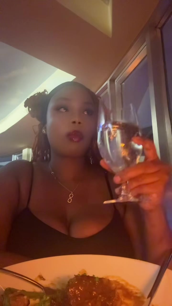 @••OmG It’s Wandia✨🥺🥂••
