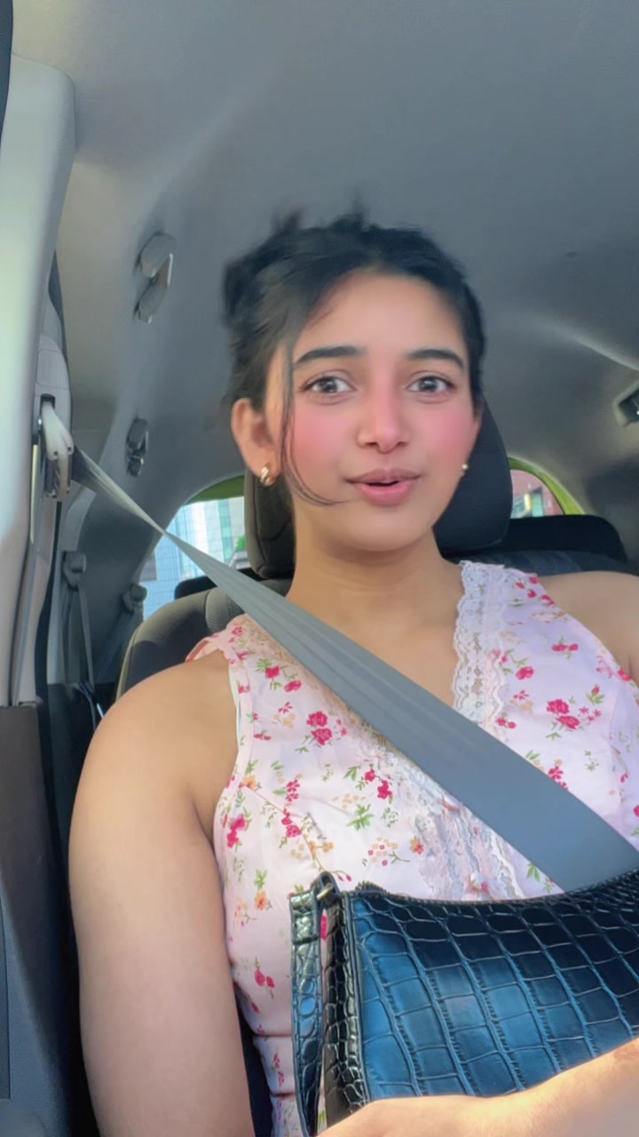 @SAPNA 🖤💫
