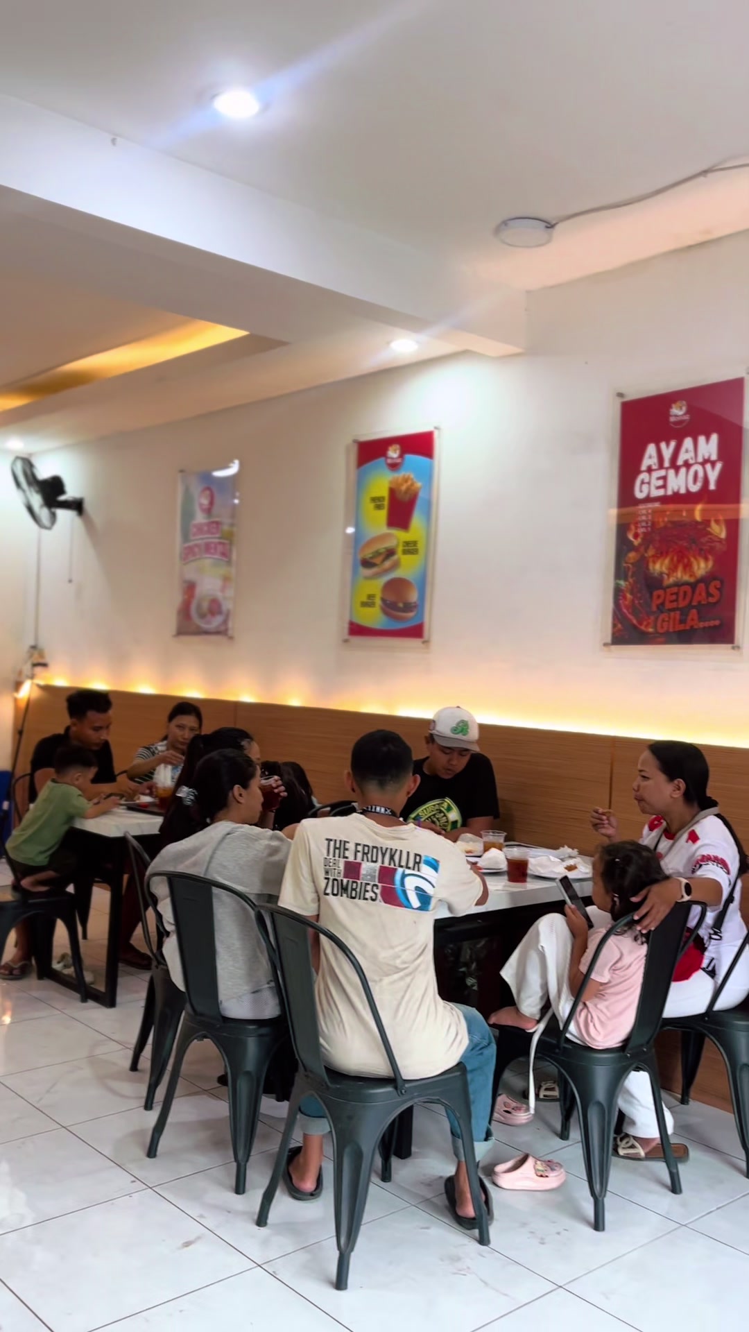 @MONAZ CHICKEN MANUKAN