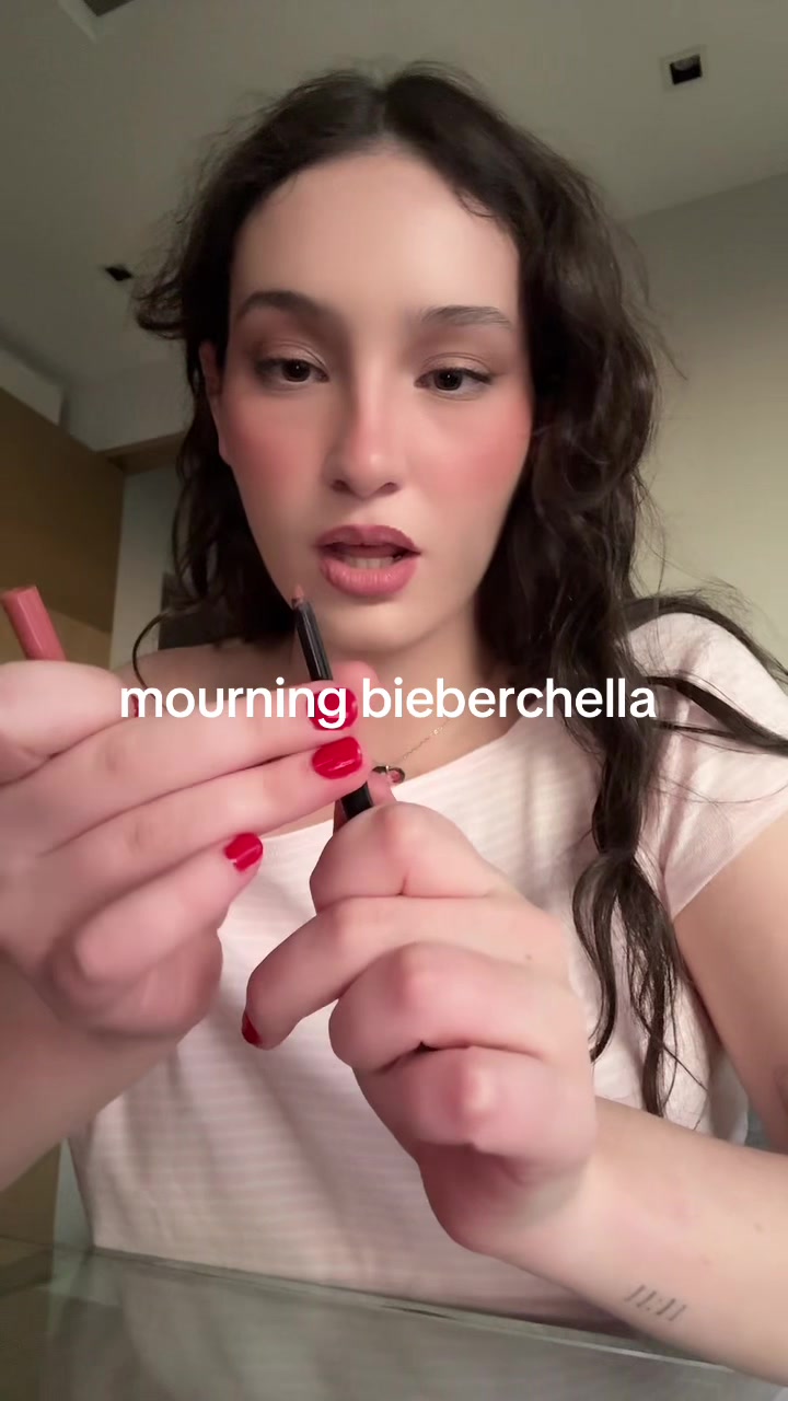 @jo ୨୧