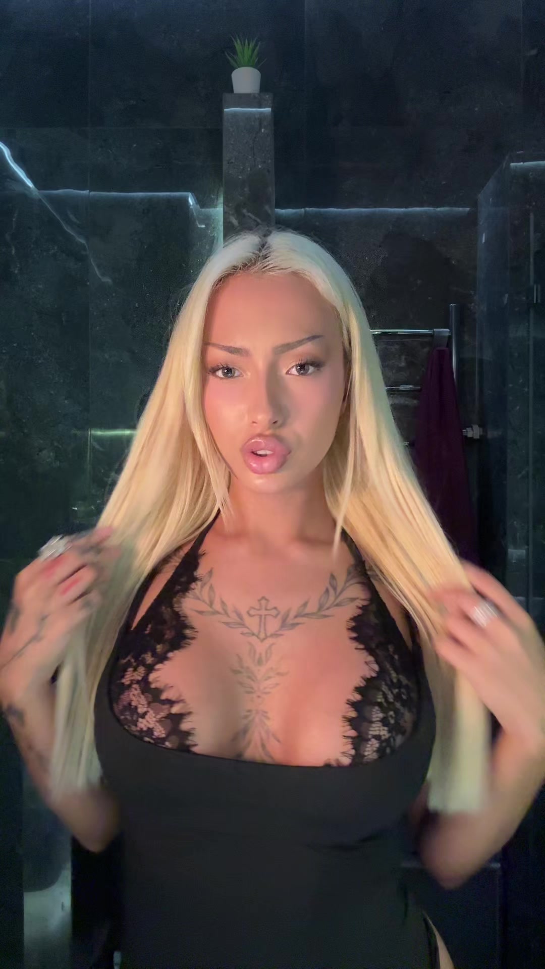 @milkerrykitty